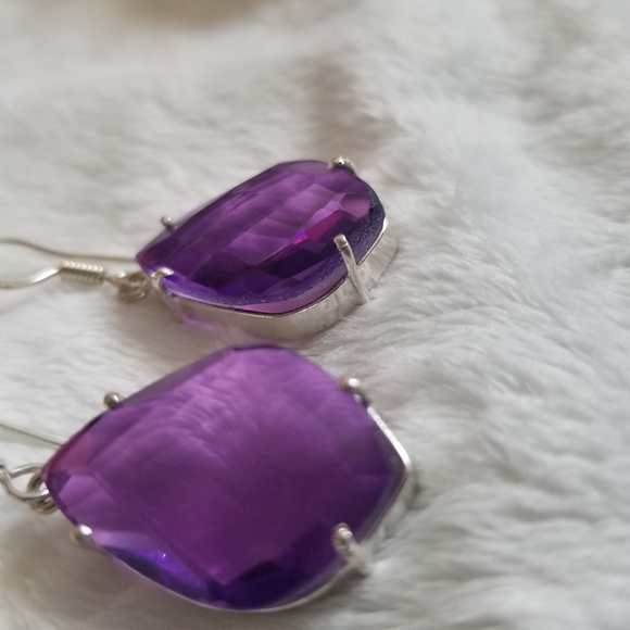 Amethyst - Picture 3 of 12